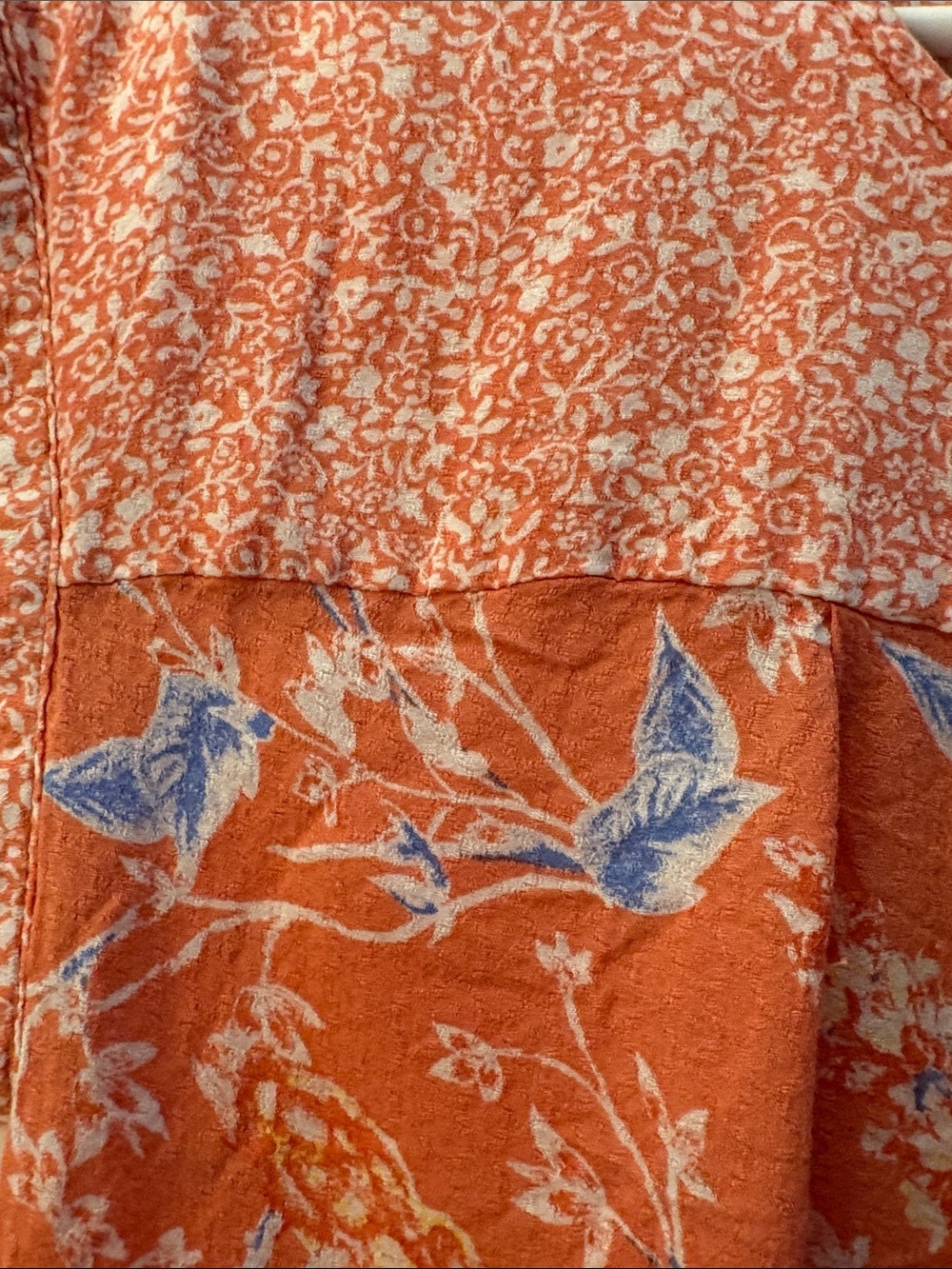 DR2 Coral Floral & Bird Short Sleeve Blouse - Picture 3 of 6